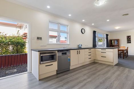 Photo of property in 218 Vogel Street, Roslyn, Palmerston North, 4414