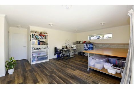 Photo of property in 6 Gossey Drive, Wakefield, 7025