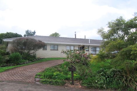 Photo of property in 15 Redmount Place, Red Hill, Papakura, 2110