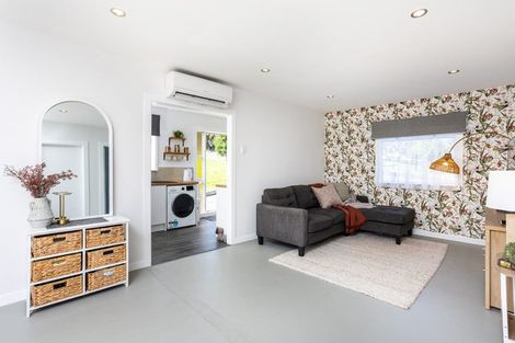 Photo of property in 33 Porter Crescent, Helensville, 0800