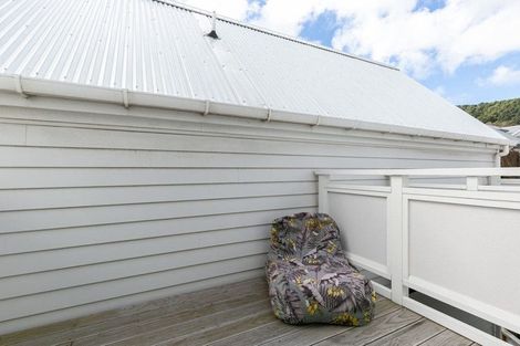 Photo of property in Pirie Street Townhouses, 18/35 Pirie Street, Mount Victoria, Wellington, 6011