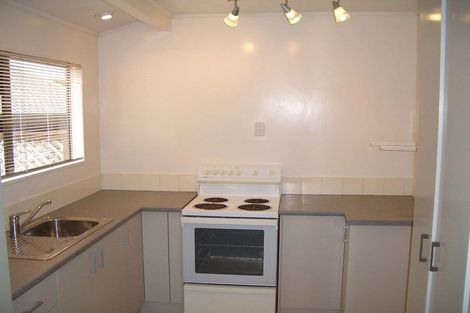 Photo of property in 3/94 Birkenhead Avenue, Birkenhead, Auckland, 0626