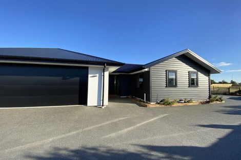 Photo of property in 28 Pistacia Place, Hornby, Christchurch, 8025