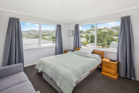 Photo of property in 34 Bassett Road, Johnsonville, Wellington, 6037