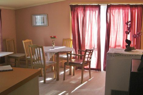 Photo of property in 8 Stanly Street, Eketahuna, 4900