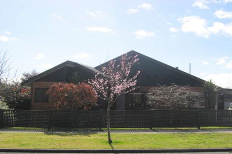 Photo of property in 4 Logan Avenue, Wharewaka, Taupo, 3330