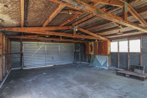 Photo of property in 76 Great South Road, Huntly, 3700