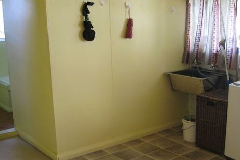 Photo of property in 8 Stanly Street, Eketahuna, 4900