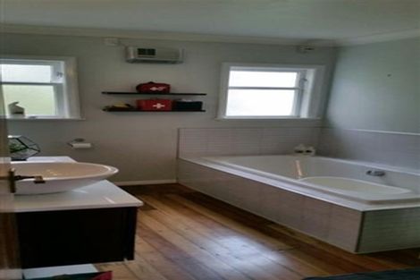 Photo of property in 145 Donald Street, Karori, Wellington, 6012