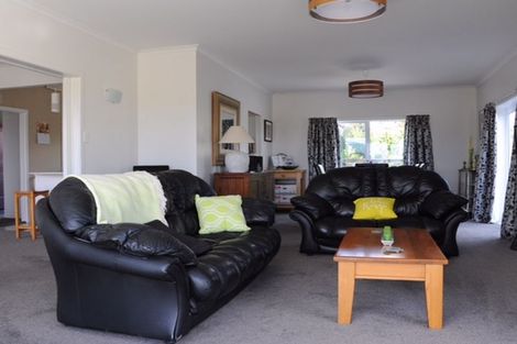 Photo of property in 4 Kauri Grove, Lansdowne, Masterton, 5810