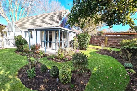 Photo of property in 2/4 Egmont Place, Bishopdale, Christchurch, 8051