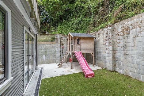 Photo of property in 10/162 Aro Street, Aro Valley, Wellington, 6021