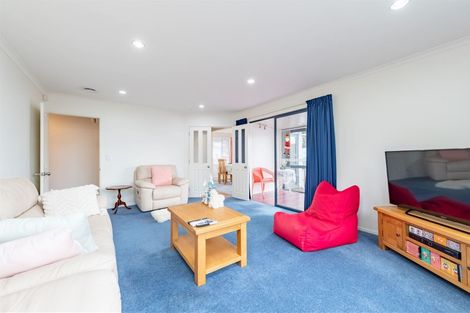 Photo of property in 94 Manuka Street, Stokes Valley, Lower Hutt, 5019
