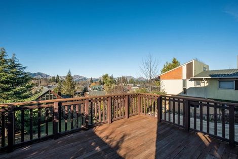 Photo of property in 17 Chalet Crescent, Hanmer Springs, 7334