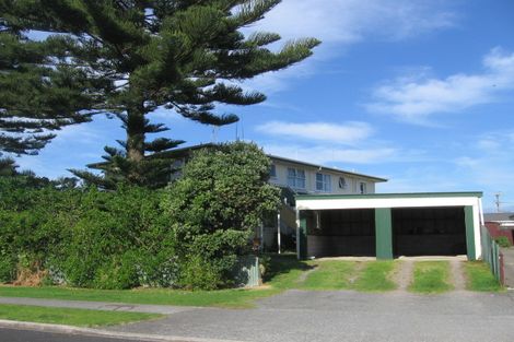 Photo of property in 2/27 Clyde Street, Mount Maunganui, 3116