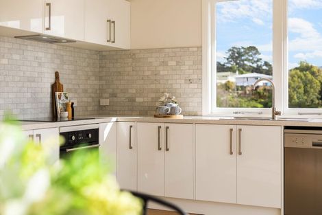 Photo of property in 23 Cumberland Grove, Cannons Creek, Porirua, 5024