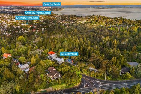 Photo of property in 236 Godley Road, Titirangi, Auckland, 0604