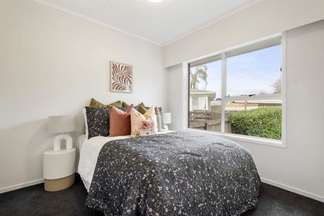 Photo of property in 2/110 Hillside Road, Glenfield, Auckland, 0627