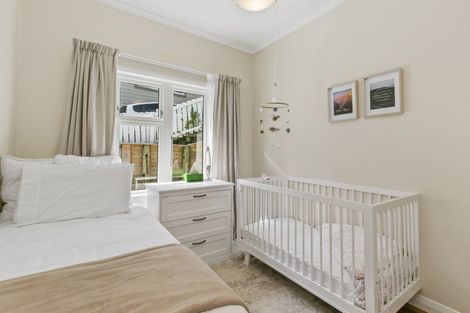 Photo of property in 121 Severn Street, Island Bay, Wellington, 6023