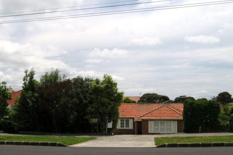 Photo of property in 63 Kiwi Road, Point Chevalier, Auckland, 1022