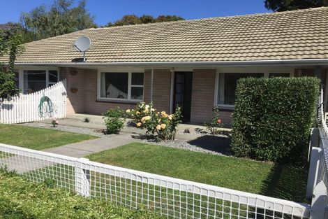 Photo of property in 4/9a Curletts Road, Sockburn, Christchurch, 8042