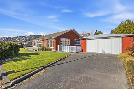 Photo of property in 20 Landsdowne Terrace, Cashmere, Christchurch, 8022