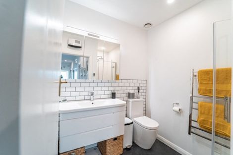 Photo of property in 14 Earls Road, Saint Clair, Dunedin, 9012