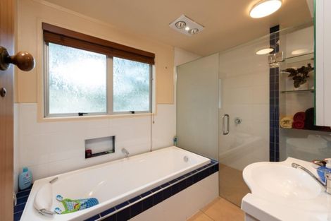 Photo of property in 131 Karewa Parade, Papamoa Beach, Papamoa, 3118