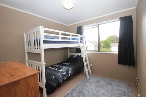 Photo of property in 25 Virgo Place, Glen Eden, Auckland, 0602