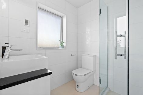 Photo of property in 12 Rauaruhe Road, Karaka, Papakura, 2113