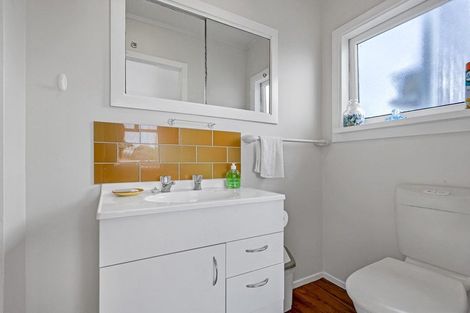 Photo of property in 3 Hamilton Drive, Waiuku, 2123