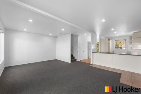 Photo of property in 25/45 Secoia Crescent, Mangere, Auckland, 2022