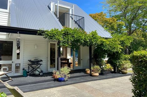 Photo of property in 23 Kotare Street, Fendalton, Christchurch, 8041
