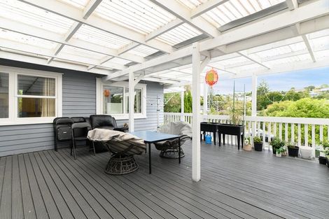 Photo of property in 71 Dundale Avenue, Blockhouse Bay, Auckland, 0600