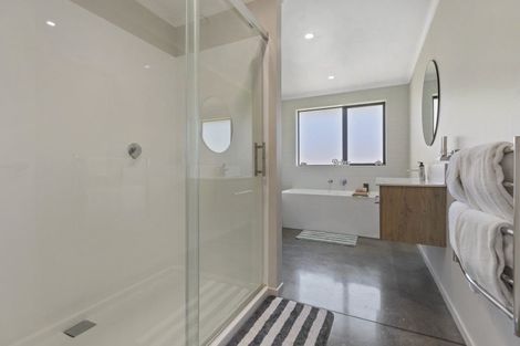 Photo of property in 10 Kararaina Close, Whalers Gate, New Plymouth, 4310