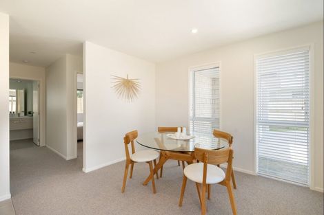 Photo of property in 7 Te Rehutai Rise, Welcome Bay, 3112