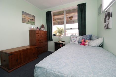 Photo of property in 16 Ruane Street, Glenavy, Waimate, 7980
