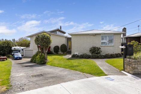 Photo of property in 41 Discovery Place, Marfell, New Plymouth, 4310