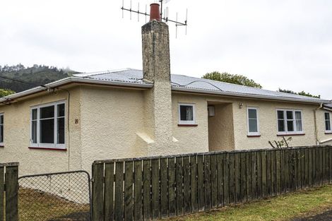 Photo of property in 29 Burden Avenue, Wainuiomata, Lower Hutt, 5014