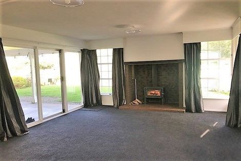 Photo of property in 99 Tirohanga Road, Tirohanga, Lower Hutt, 5010