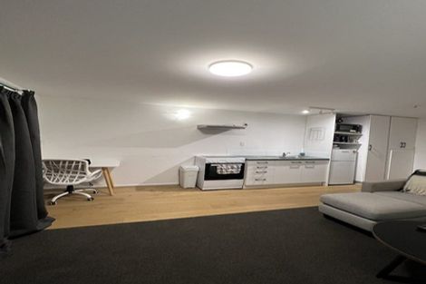 Photo of property in 2/4 Wynyard Road, Mount Eden, Auckland, 1024