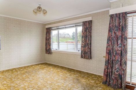 Photo of property in 3 Hospital Street, Dannevirke, 4930