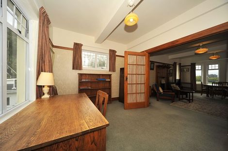 Photo of property in Chevening Flats, 90 Salamanca Road, Kelburn, Wellington, 6012