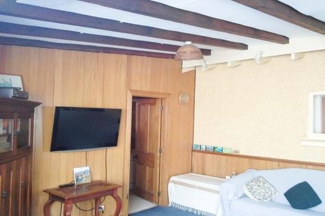 Photo of property in 31 Onaero Beach Road, Onaero, Urenui, 4383