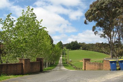 Photo of property in 6 Steed Road, Waitakere, Auckland, 0816