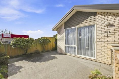 Photo of property in 212a Racecourse Road, Sockburn, Christchurch, 8042