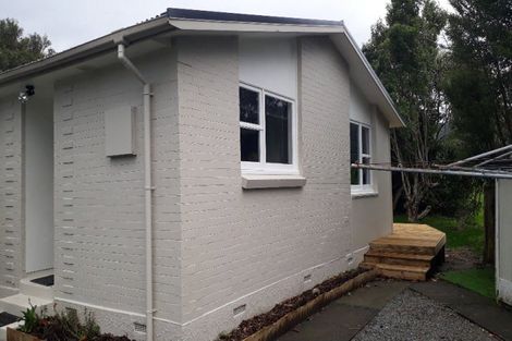 Photo of property in 2/121 Clouston Park Road, Clouston Park, Upper Hutt, 5018