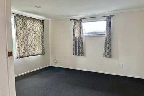 Photo of property in 38 Tudor Road, Henderson, Auckland, 0610