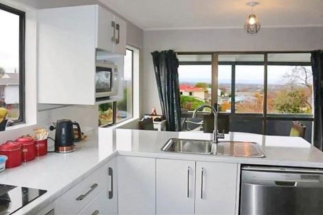 Photo of property in 34 Heatherlea Heights, Feilding, 4702