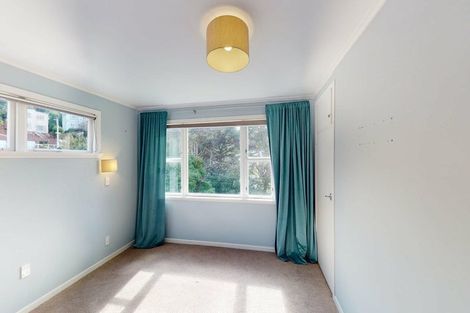 Photo of property in 120 Sutherland Road, Melrose, Wellington, 6023